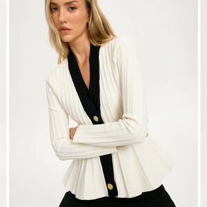 Commense White and Black Ribbed Top